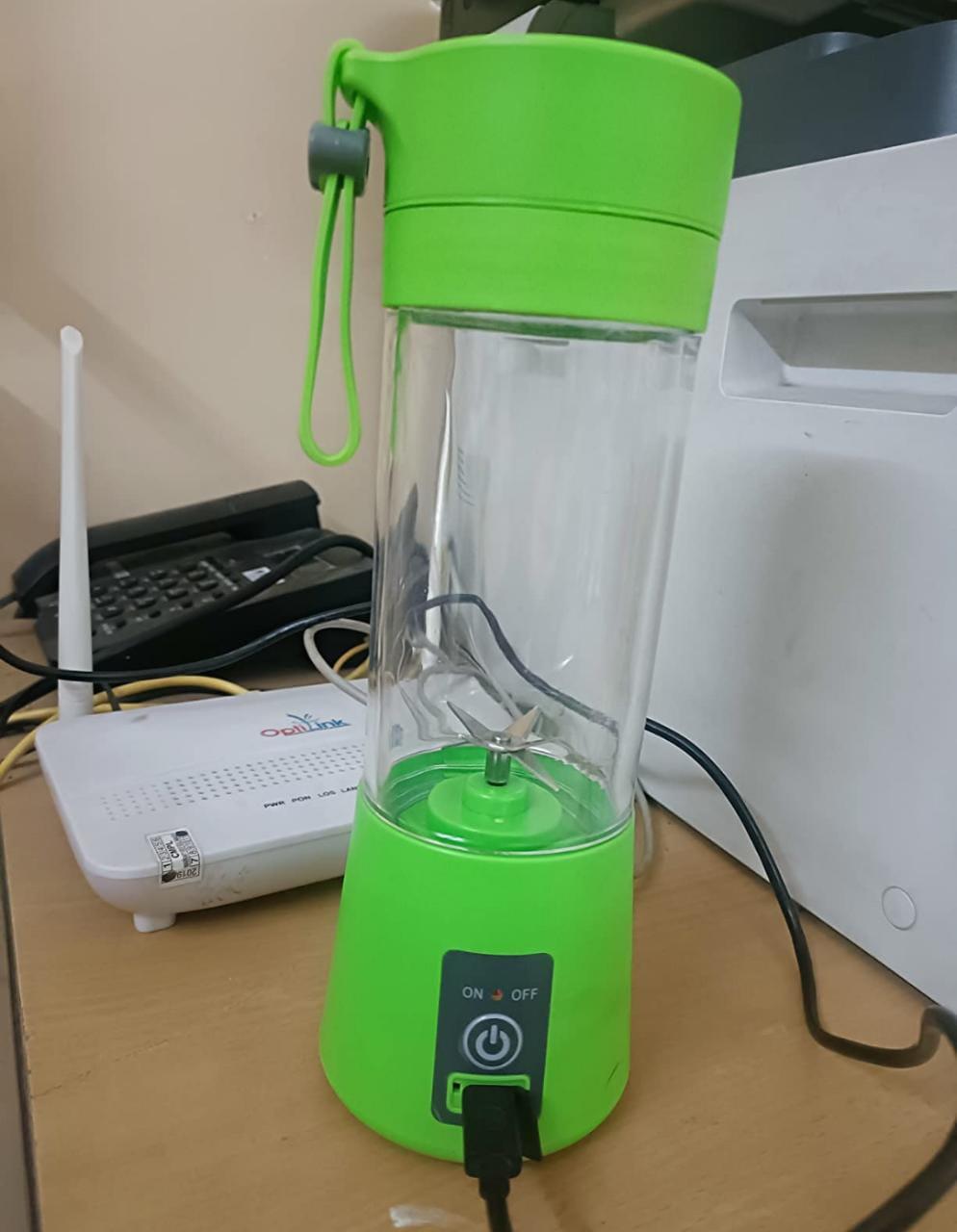 Fresh Wish Kitchen |Portable Electric USB Juice Maker Bottle | Blender Grinder Mixer | Rechargeable Bottle with 6 Blades